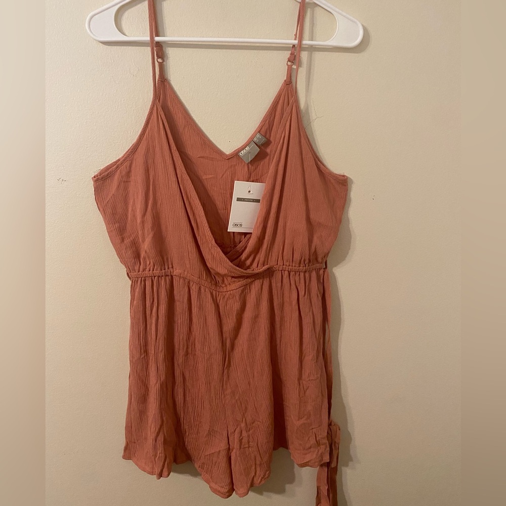 New NWT Asos Design Red Orange Sleeveless Romper‎ Size 8P 8 Petite